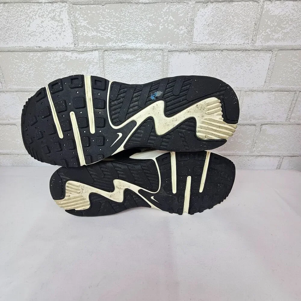 Nike Air Max Excee Sneakers Women 8 White Black Metallic Gold Running Shoes